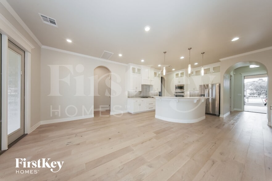 Building Photo - 2001 Marsala Dr