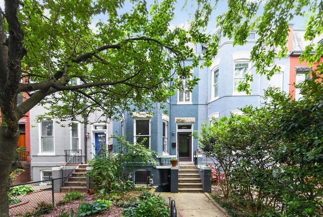 Building Photo - 1319 Massachusetts Ave SE