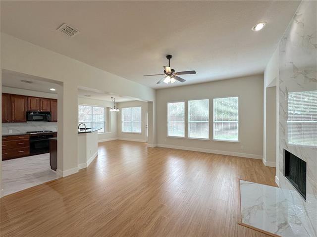 Building Photo - 1575 Poets Way
