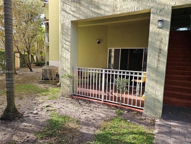 Building Photo - 290 NW 109th Ave