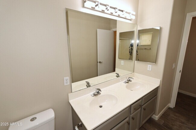 Building Photo - 6760 W Monona Dr