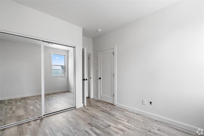 Building Photo - 13822 Bee Flower Ln