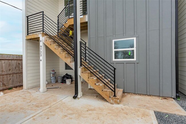 Building Photo - 9727 Cargill St
