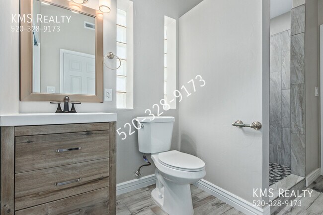 Building Photo - 901 S Belvedere Ave