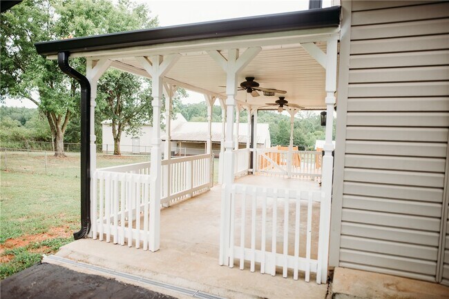 Building Photo - 1251 SC-59