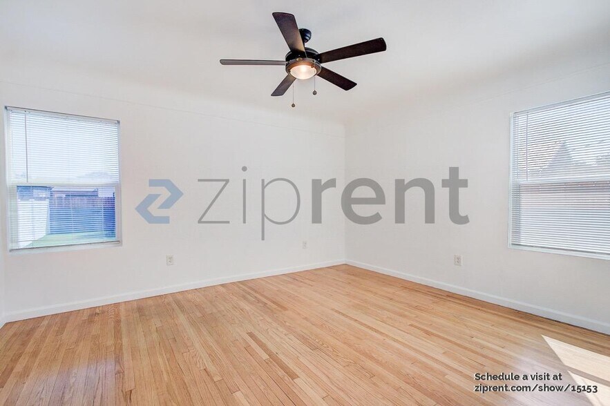 Building Photo - 9116 S Van Ness Ave