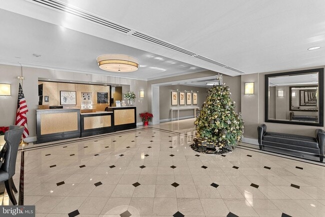 Building Photo - 4601 N Park Ave