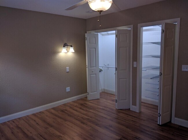 Building Photo - Norfolk