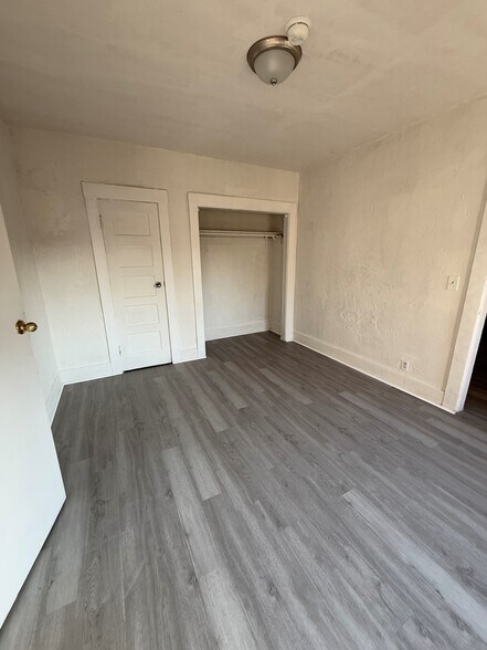 Second bedroom closets - 1929 Daly St