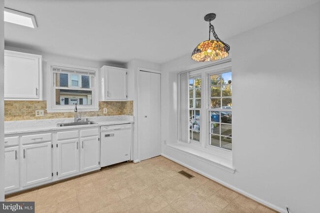 Building Photo - 14428 Black Horse Ct