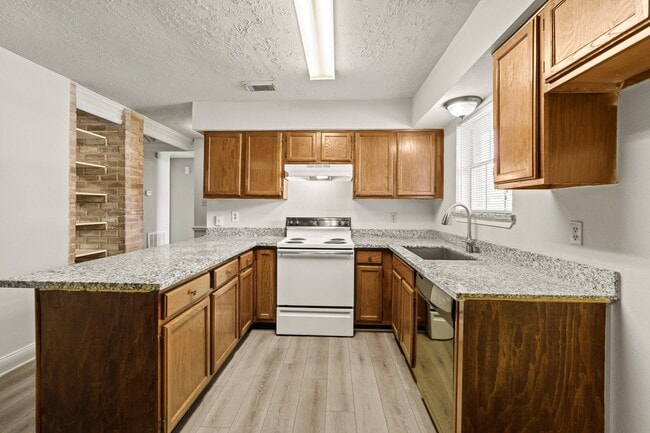 Building Photo - 24110 Griffin House Ln