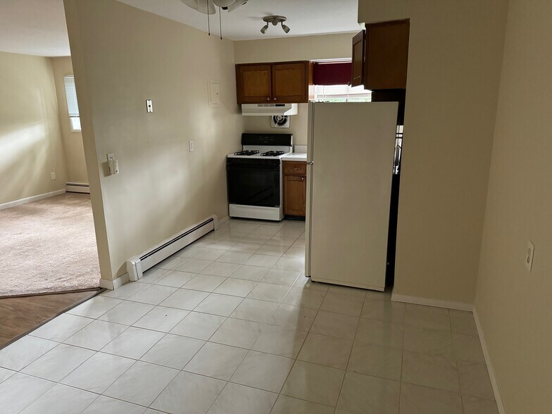 Building Photo - 797 Sergeant Palmateer Way