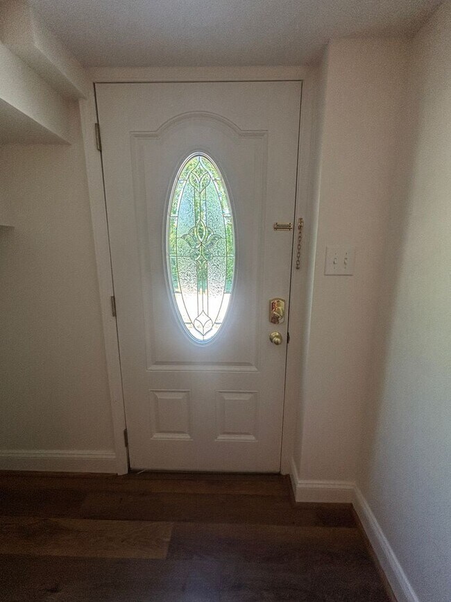 Building Photo - 3479 Overbrook Dr