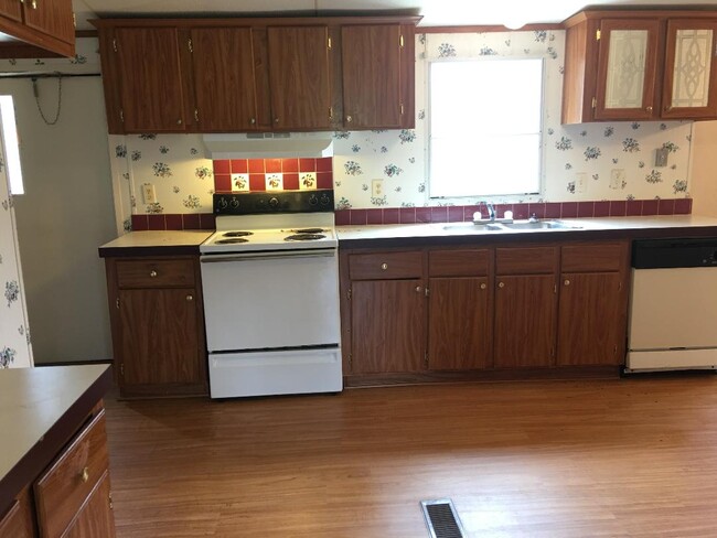 Building Photo - 106 Crappie Dr