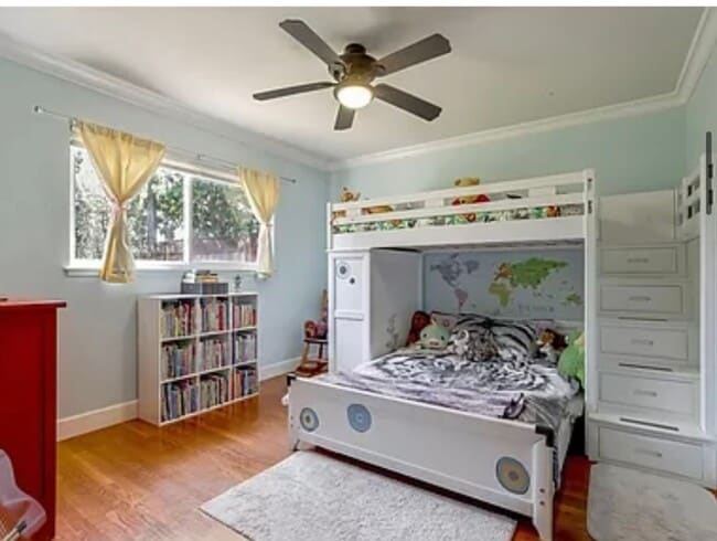 Building Photo - Remodeled Home in Great Location w/ Solar,  Central A/C & No Carpets!!