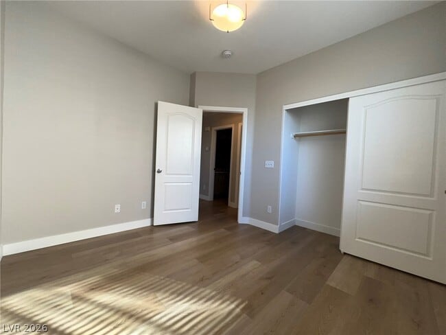 Building Photo - 10780 Valencia Hills St