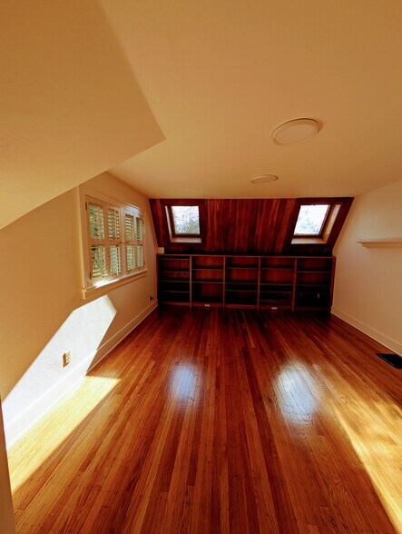 Upstairs bedroom 1 - 2543 NE 31st Ave
