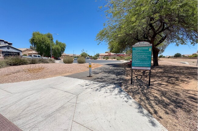 Building Photo - 4Bed/2Bath House in El Mirage! Ready for Immediate Move-In!