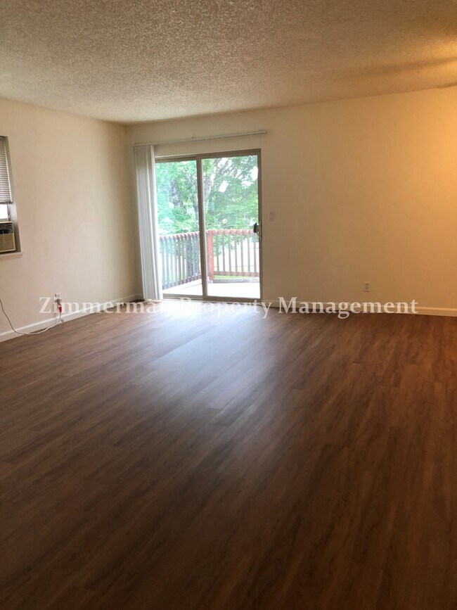 Building Photo - Wonderful condo located in the Driftwood V...