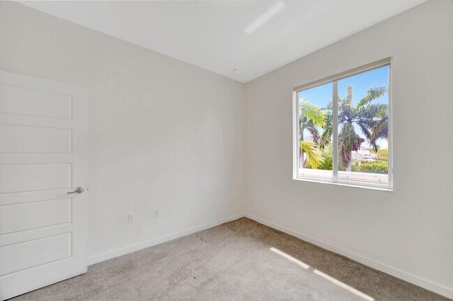 Building Photo - 17624 SW 149th Pl