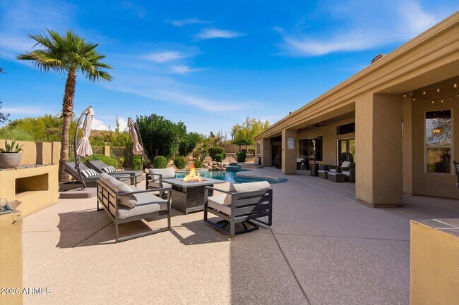 Building Photo - 8044 E Tether Trail