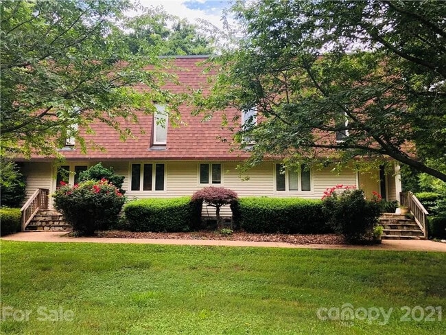 Building Photo - Room in Single Family Home on Ranson Rd