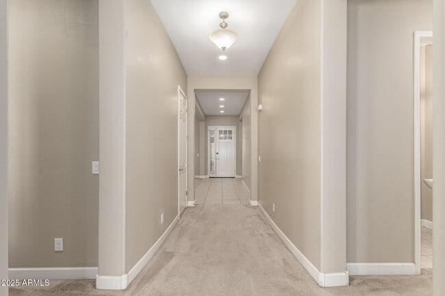 Building Photo - 14762 W Georgia Dr