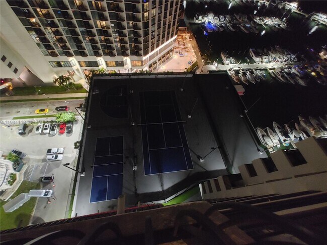 Building Photo - 555 NE 15th St