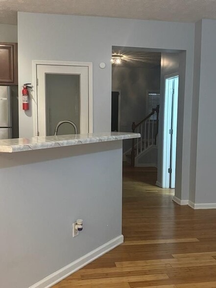 Building Photo - 2555 Flat Shoals Rd