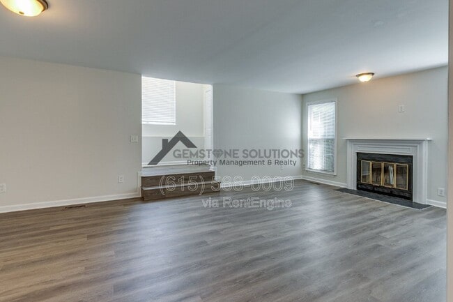 Building Photo - 5918 Stone Brook Dr