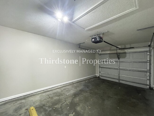 Building Photo - 9248 8th Ave