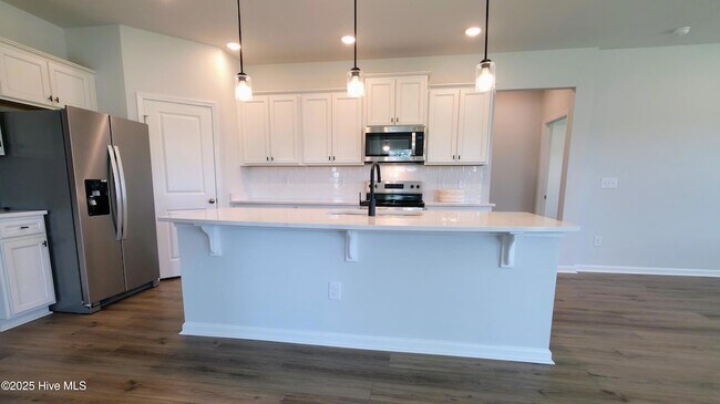Building Photo - 344 Eagle Claw Dr