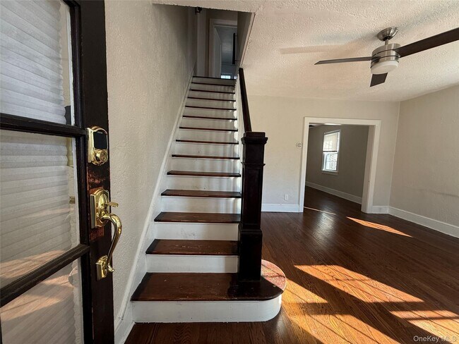 Building Photo - 48 Gordon Ave