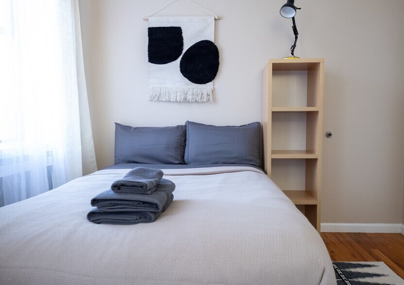 Building Photo - 125 La Salle St