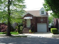 Building Photo - Saint Pauls Avenue, Cliffside Park, NJ 07010 - 1 BR 1 BA multi-family home