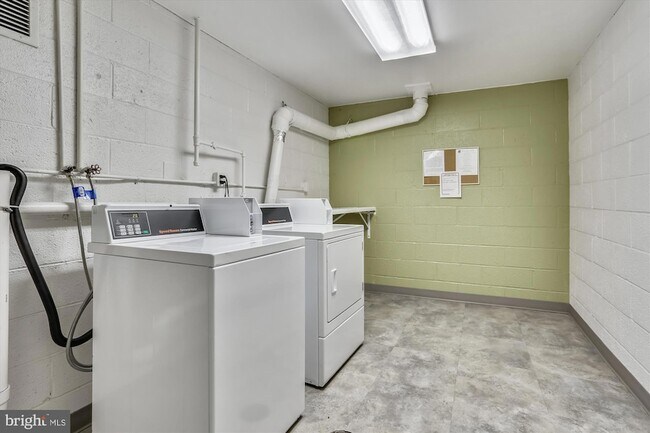 Building Photo - 4242 East-West Highway Unit 420
