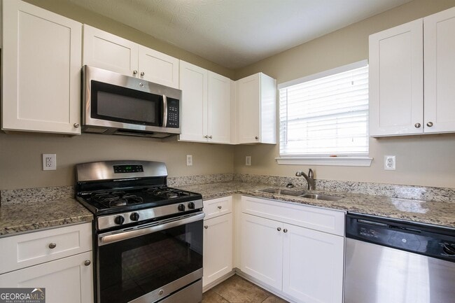 Building Photo - 3408 Newgold Ter