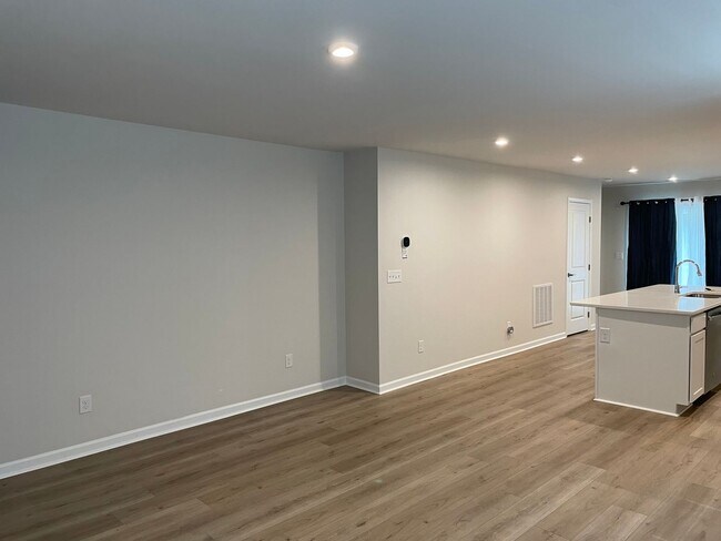 Building Photo - 8103 Sterling Oaks Dr