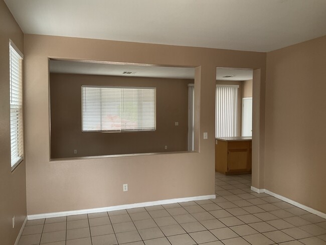 Building Photo - 8510 Sonnet Ct