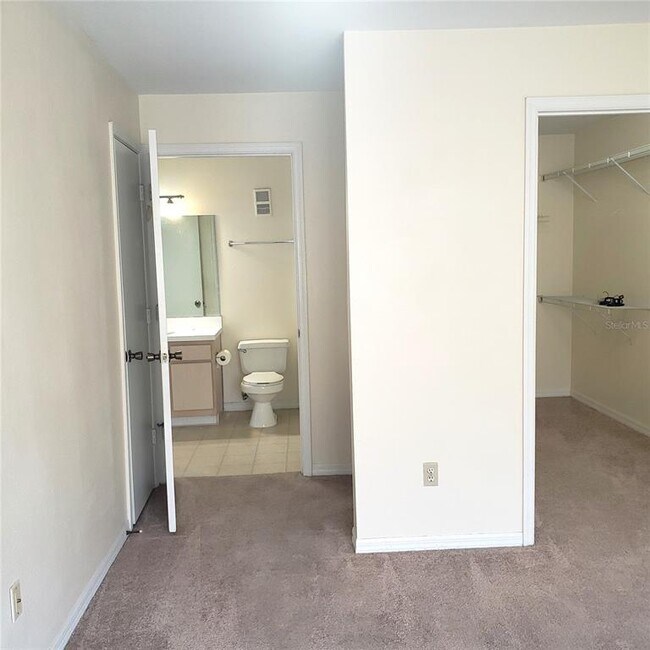Building Photo - 7300 Westpointe Blvd