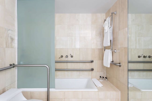 Building Photo - 956 Washington Ave