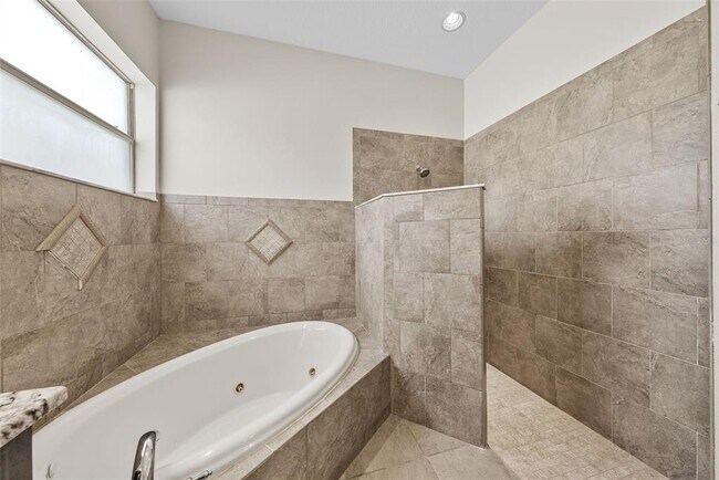 Building Photo - 3916 Hudson Ln
