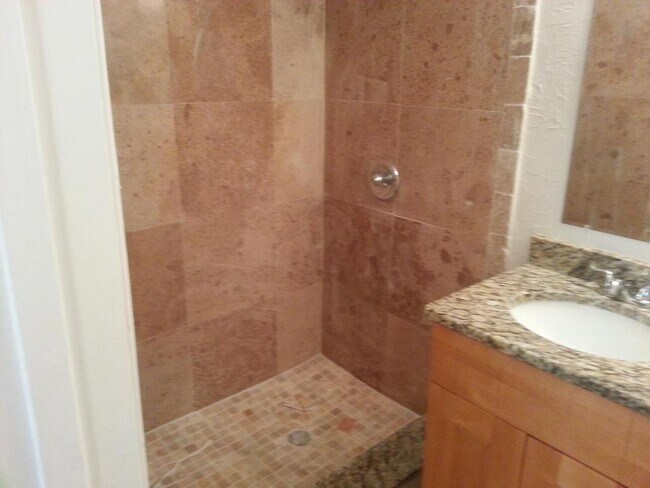 Building Photo - 1211 Amble Ln