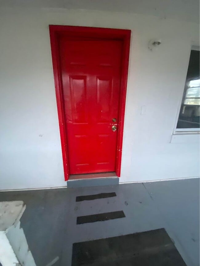 Building Photo - 2138 9th Ave