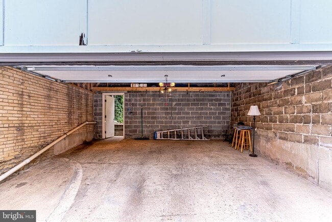 Building Photo - 2821 27th St NW