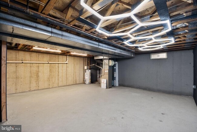 Building Photo - 74 Castleton Rd