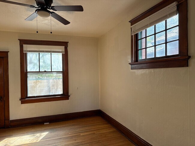 Building Photo - Refined Living in the Heart of Pueblo 25% OFF FIRST MONTH'S RENT
