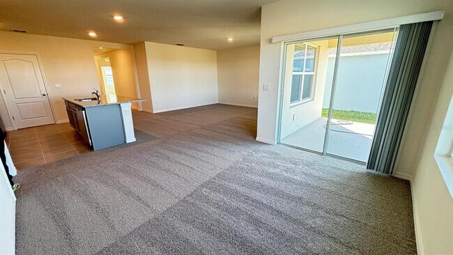 Building Photo - 914 Princess Sabal Pt