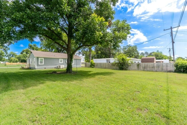 Building Photo - Beautiful 2 Bed / 1 Bath Home in Fort Smith