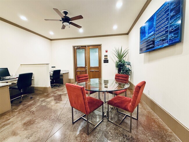 Building Photo - 2400 McCue Rd